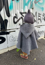 Load image into Gallery viewer, FlyWing hood "MITTELGRAU"