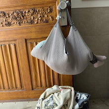 Load image into Gallery viewer, LiveBag in the design "TAUPE"
