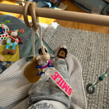 Load image into Gallery viewer, Bag and Keychain "HAPPY" in "NEONPINK"