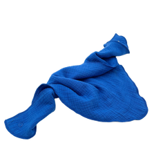 Load image into Gallery viewer, FlyWing Triangular Scarf in the design “ROYALBLAU”
