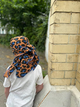 Load image into Gallery viewer, Headscarf in the design &quot;LEO BROWN - BLAU”
