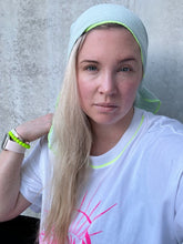 Load image into Gallery viewer, Headscarf in the design “LINDGRÜN - NEON”
