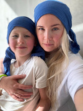 Load image into Gallery viewer, Headscarf in the design “ROYALBLAU”
