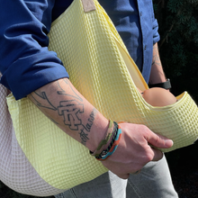 Lade das Bild in den Galerie-Viewer, LiveBag im Design &quot;BABY YELLOW SAND&quot;
