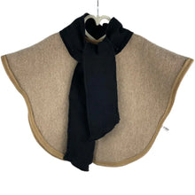 Load image into Gallery viewer, FlyWing Scarf in the design “SCHWARZ”
